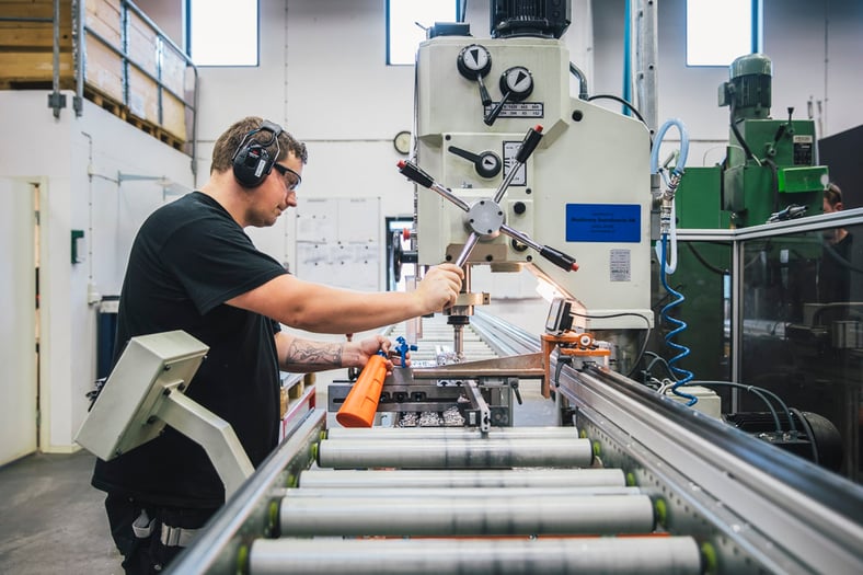 Aluminiumsstativer, nemme måder at forbedre din monteringsproces på